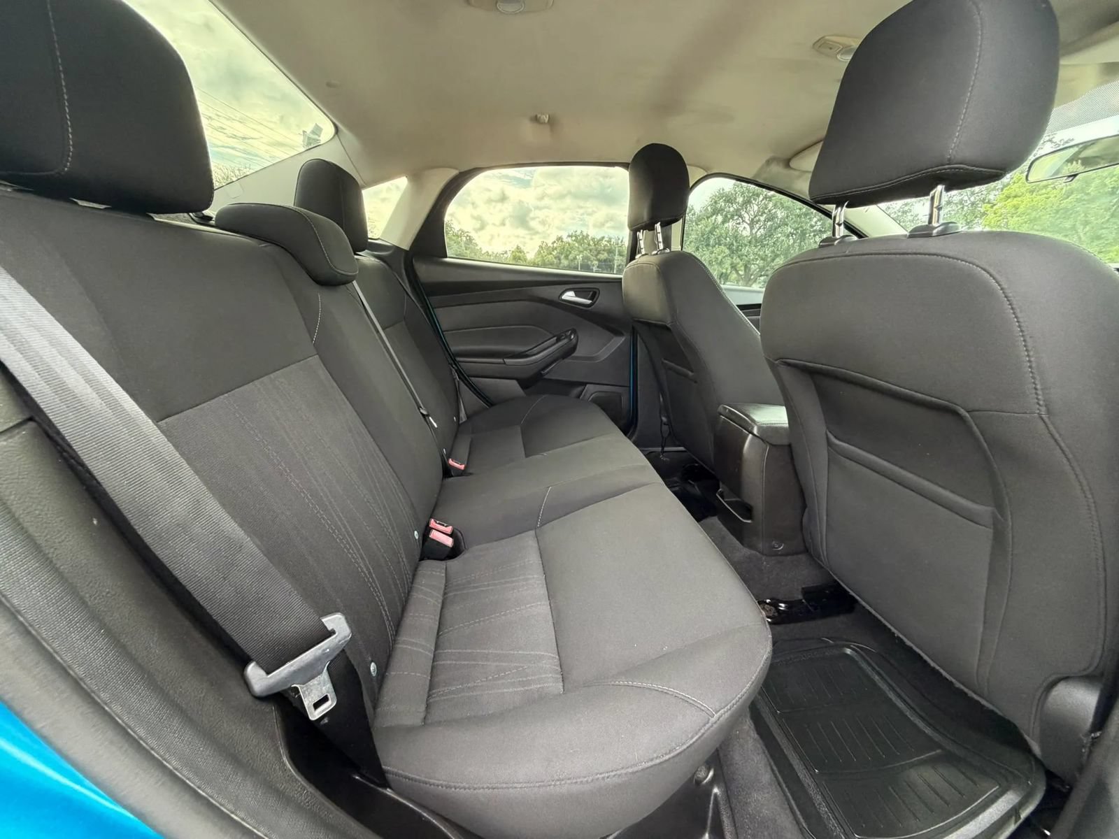 Used 2016 Ford Focus SE w/ Reverse Sensing Package FWD image 17