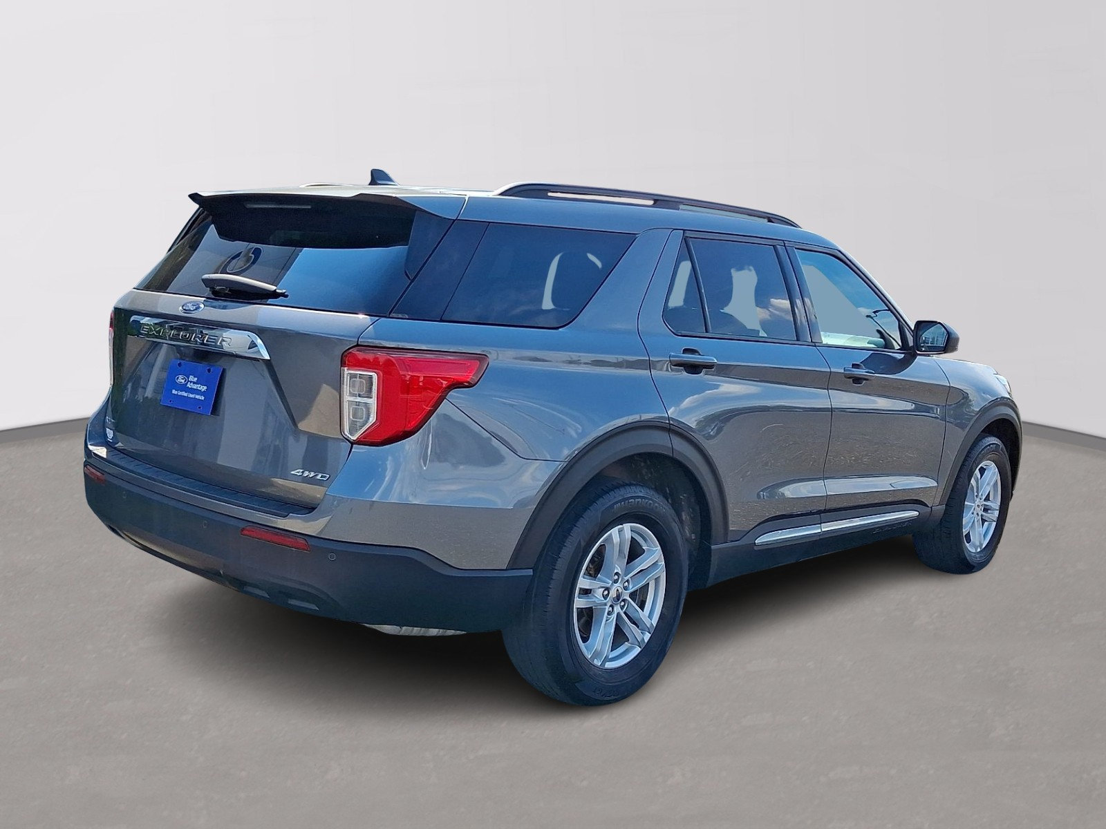 Certified 2023 Ford Explorer XLT AWD/4WD image 6