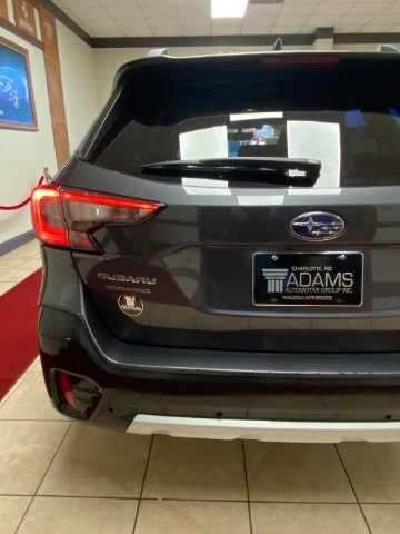Used 2022 Subaru Outback Limited image 11