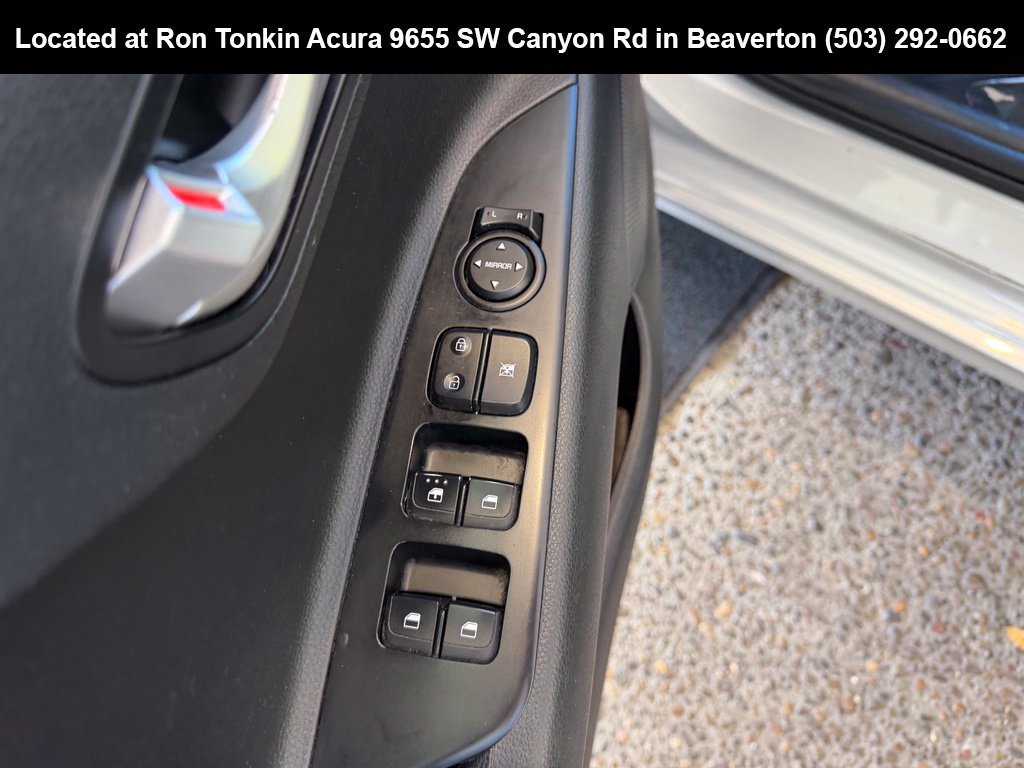 Used 2018 Kia Rio S FWD image 12