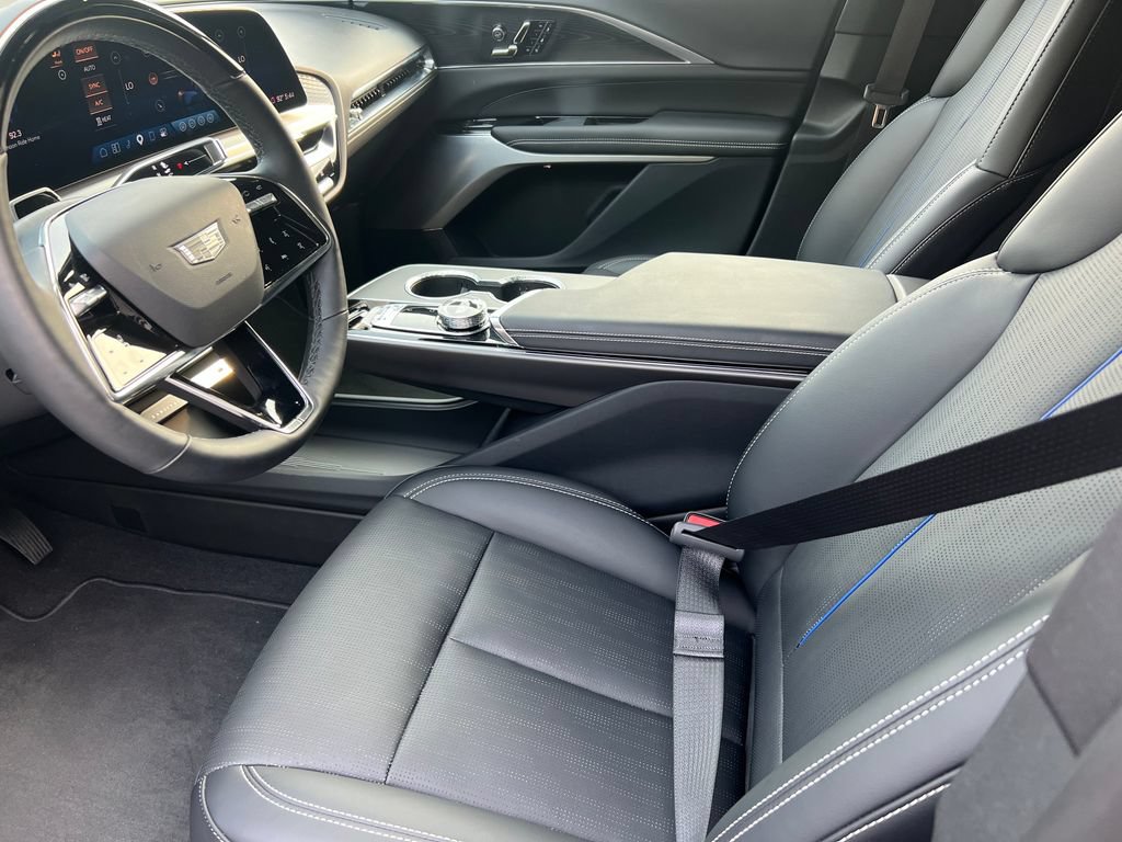 New 2026 Cadillac Lyriq Premium Luxury RWD image 8