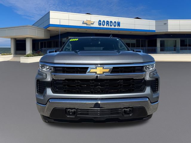 Used 2023 Chevrolet Silverado 1500 LT AWD/4WD image 9