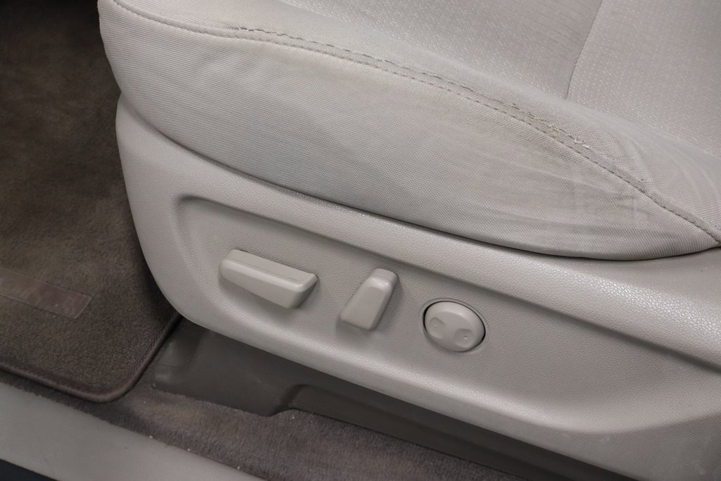 Used 2016 Kia Sedona LX image 22