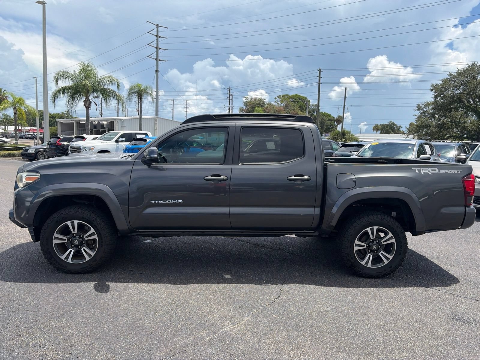 Used 2018 Toyota Tacoma TRD Sport RWD image 4