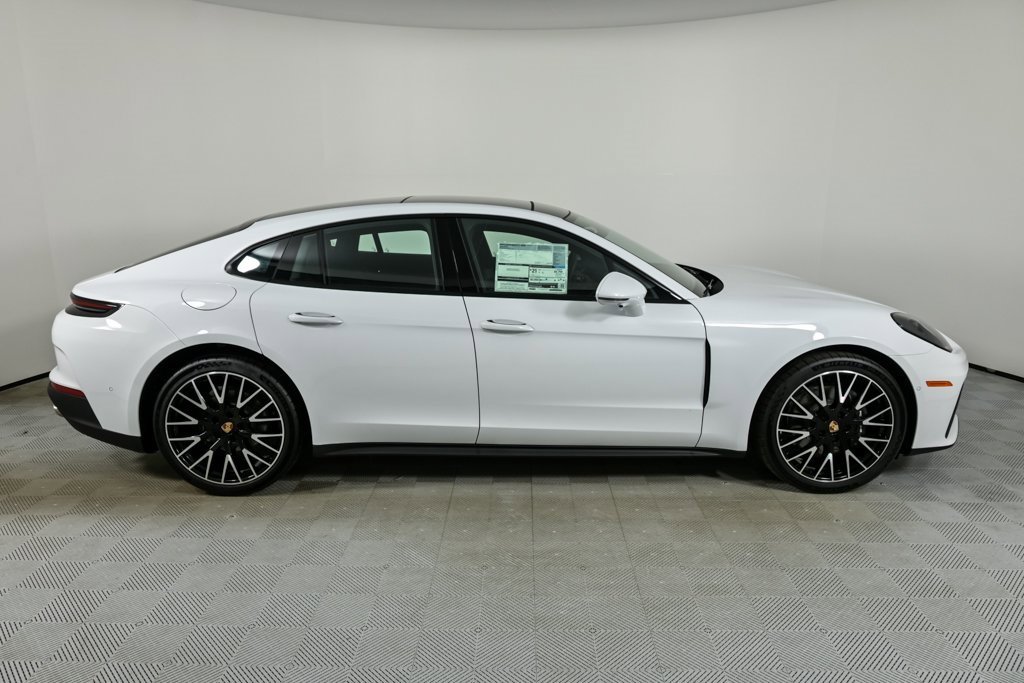 New 2025 Porsche Panamera image 28