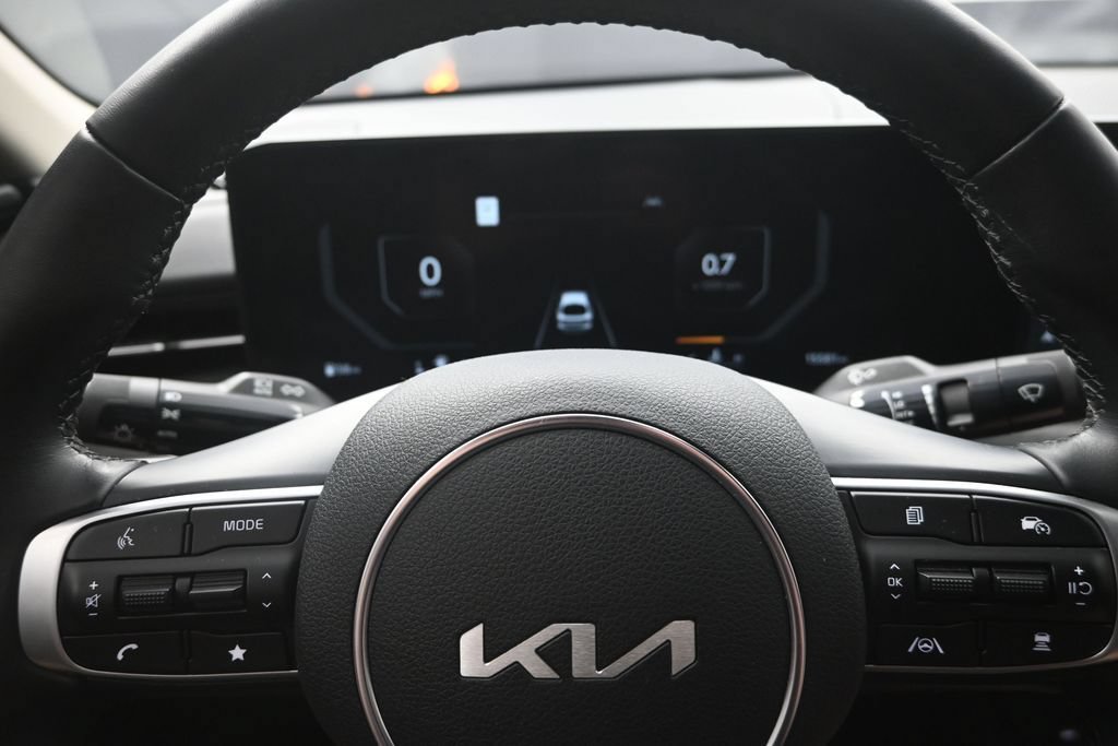 Certified 2025 Kia K5 EX FWD image 15
