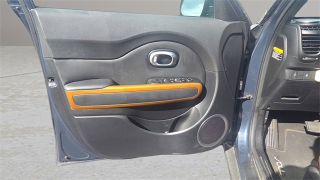 Used 2016 Kia Soul ! w/ Umber Package 1 image 22