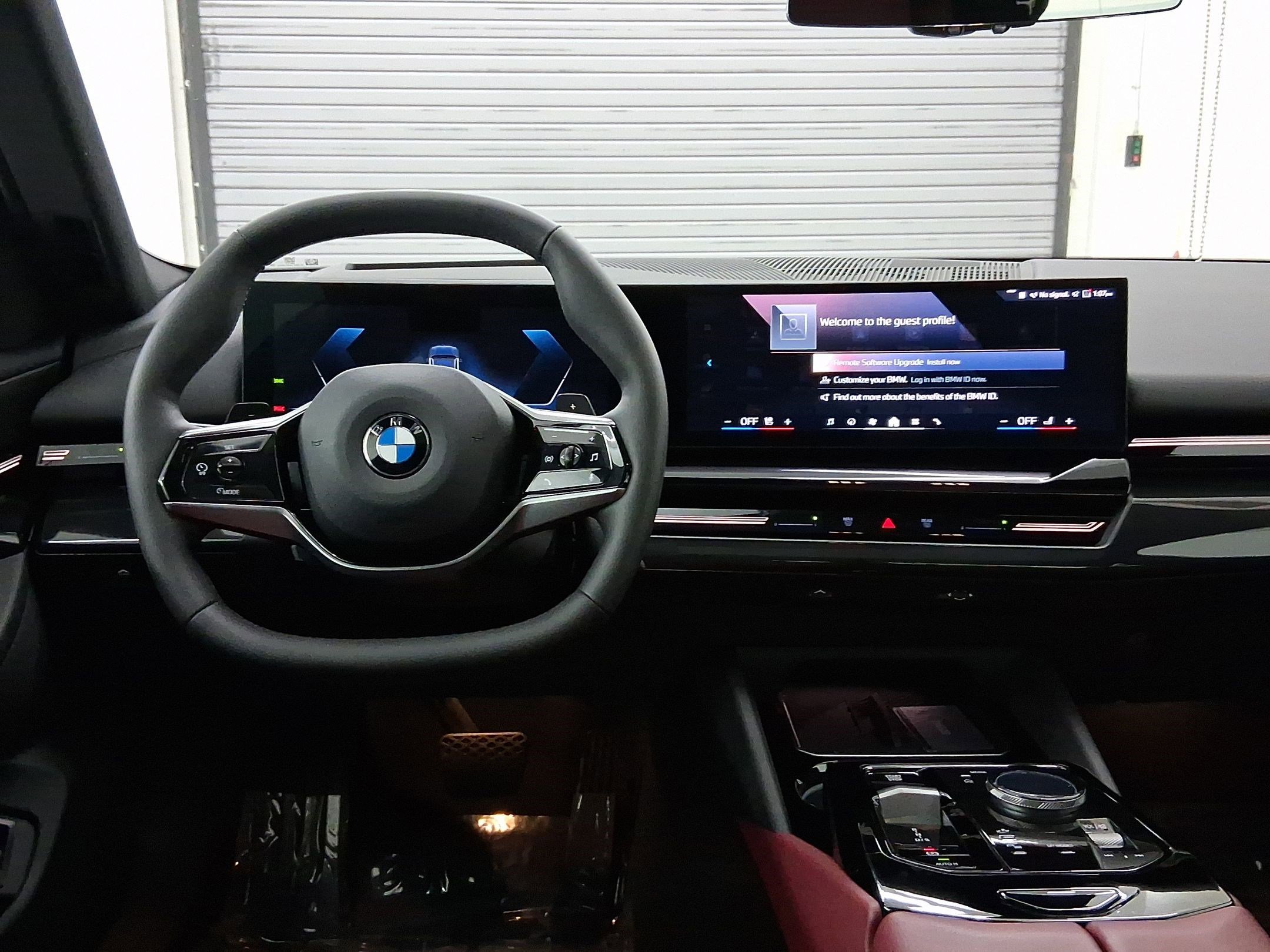 Certified 2025 BMW 530i image 13