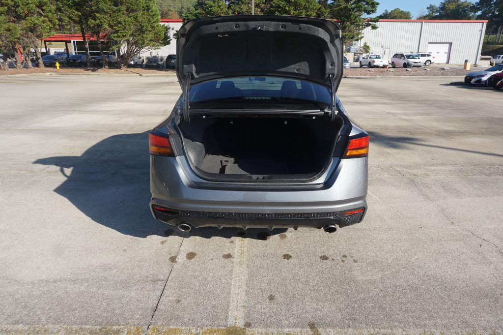 Used 2024 Nissan Altima 2.5 SR FWD image 15