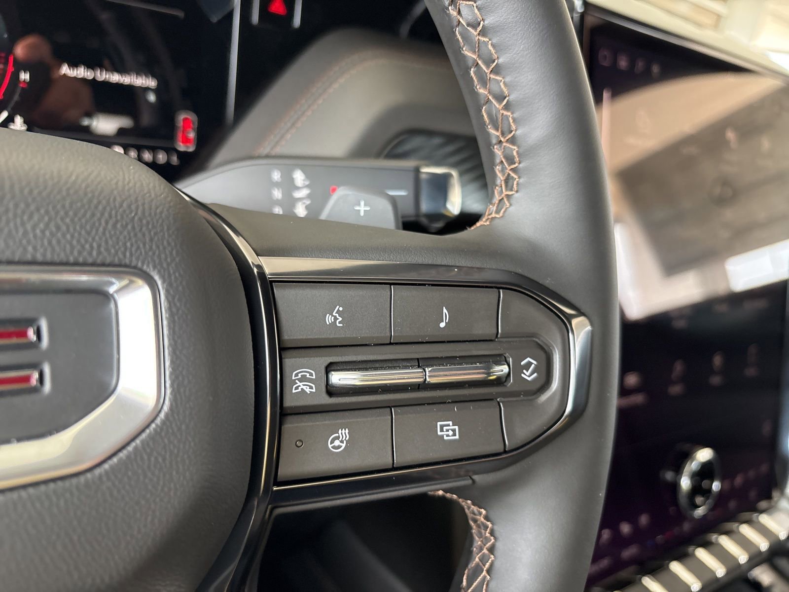 New 2026 GMC Yukon AT4 w/ LPO, Floor Liner Package image 34