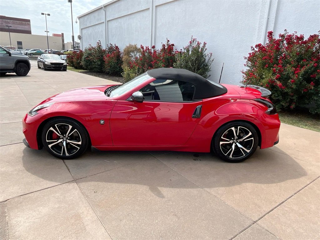 Used 2018 Nissan 370Z Touring Sport image 3