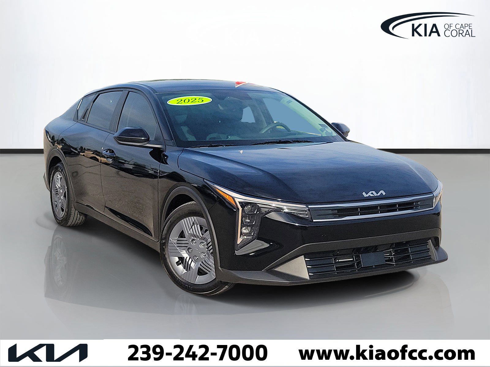 Used 2025 Kia K4 FWD image 1