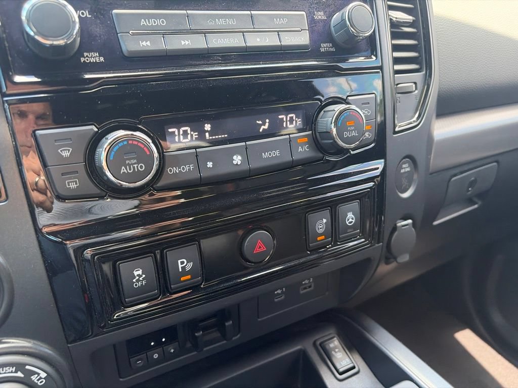 Used 2021 Nissan Titan PRO-4X w/ Pro-4x Convenience Package AWD/4WD image 26
