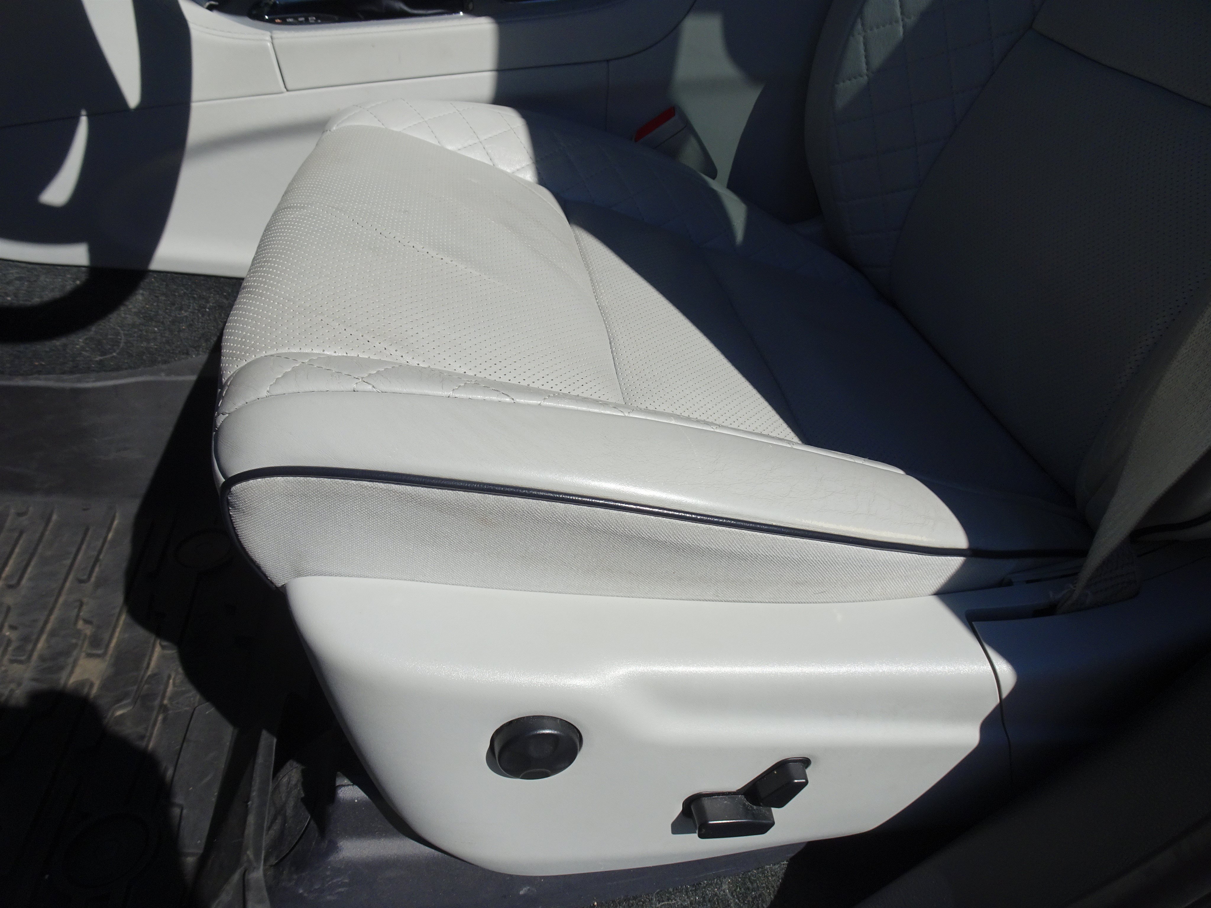 Used 2019 Jeep Grand Cherokee Summit AWD/4WD image 9