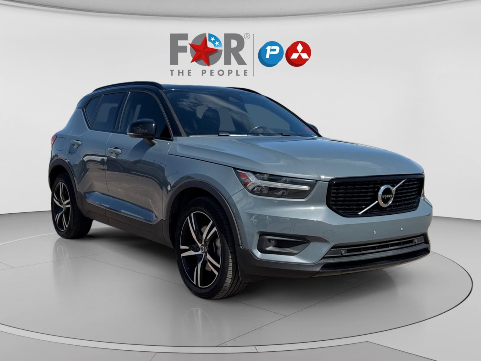 Used 2020 Volvo XC40 T5 R-Design w/ Protection Package AWD/4WD image 7