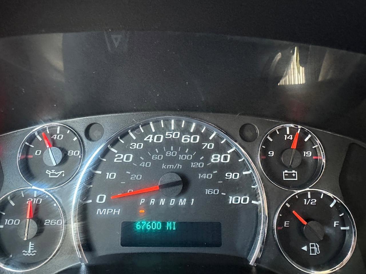Used 2018 Chevrolet Express 2500 w/ Driver Convenience Package image 30