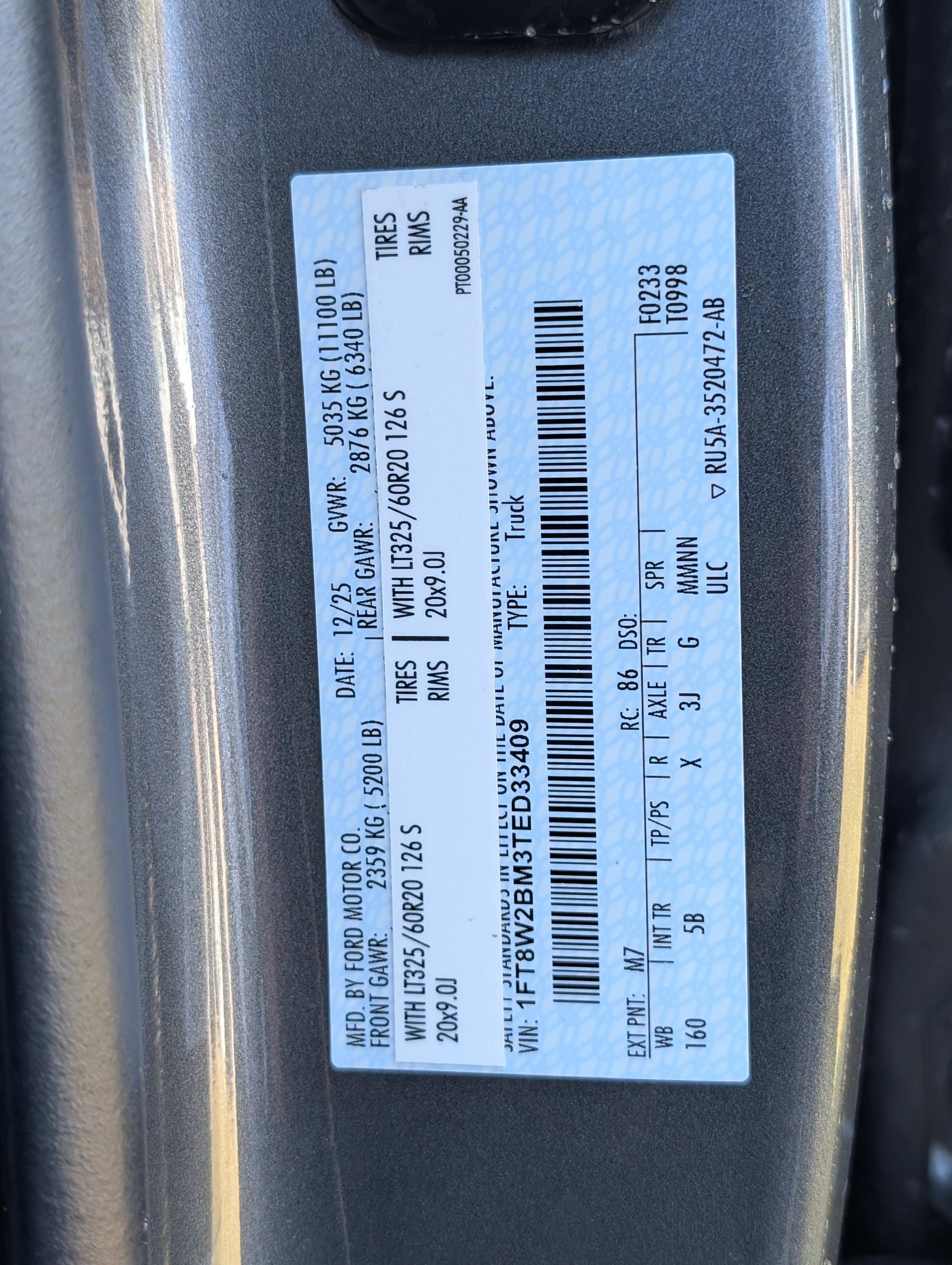 New 2026 Ford F250 Lariat w/ Black Appearance Package image 26