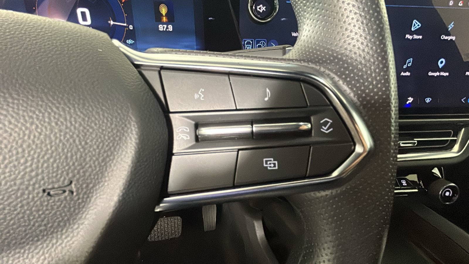 Used 2026 Chevrolet Equinox EV LT FWD image 20