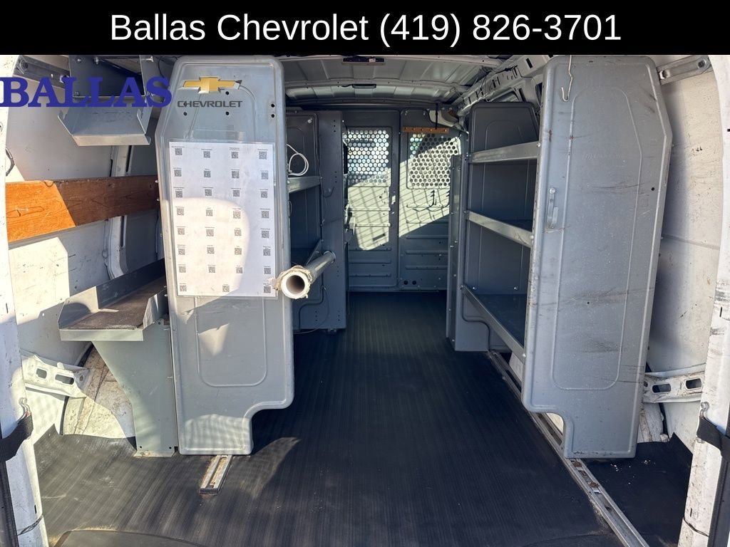 Used 2015 Chevrolet Express 2500 image 15