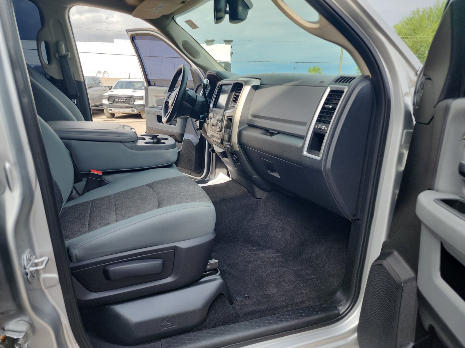 Used 2014 RAM 2500 Big Horn AWD/4WD image 29