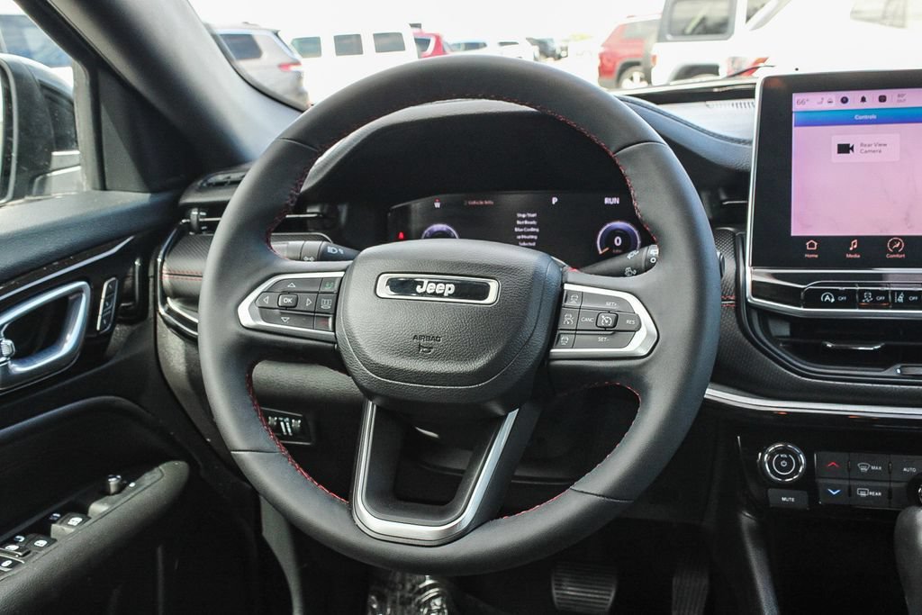 Used 2023 Jeep Compass Trailhawk w/ Trailhawk Elite Group AWD/4WD image 16