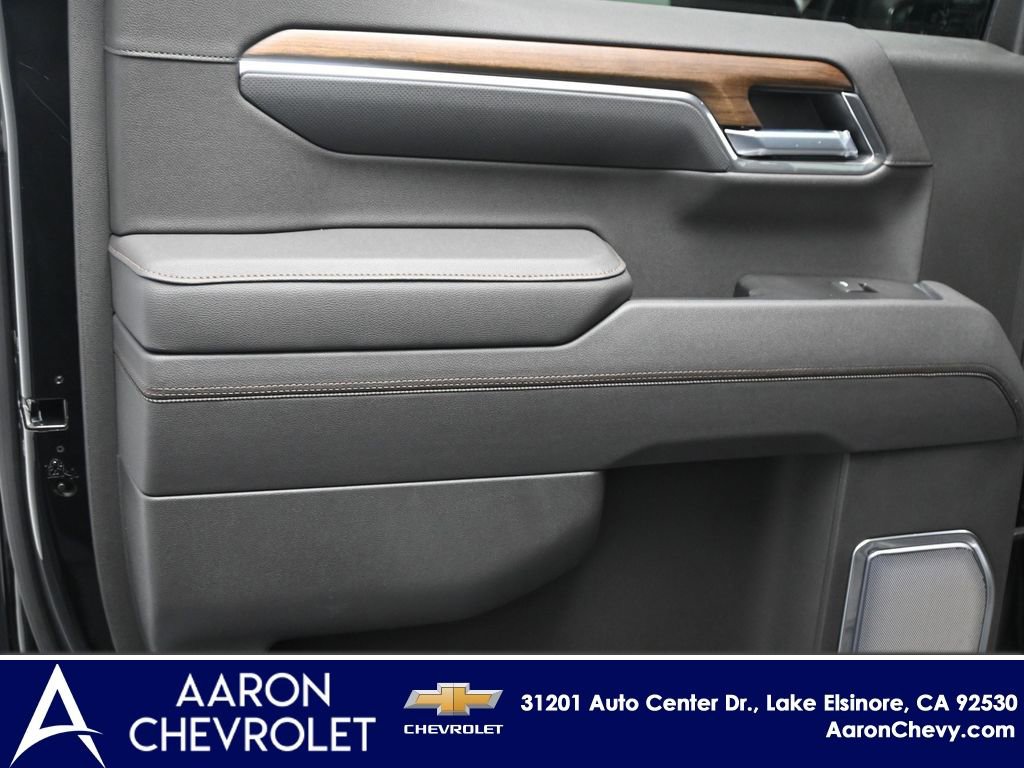 New 2025 Chevrolet Silverado 1500 High Country w/ Midnight Edition image 24