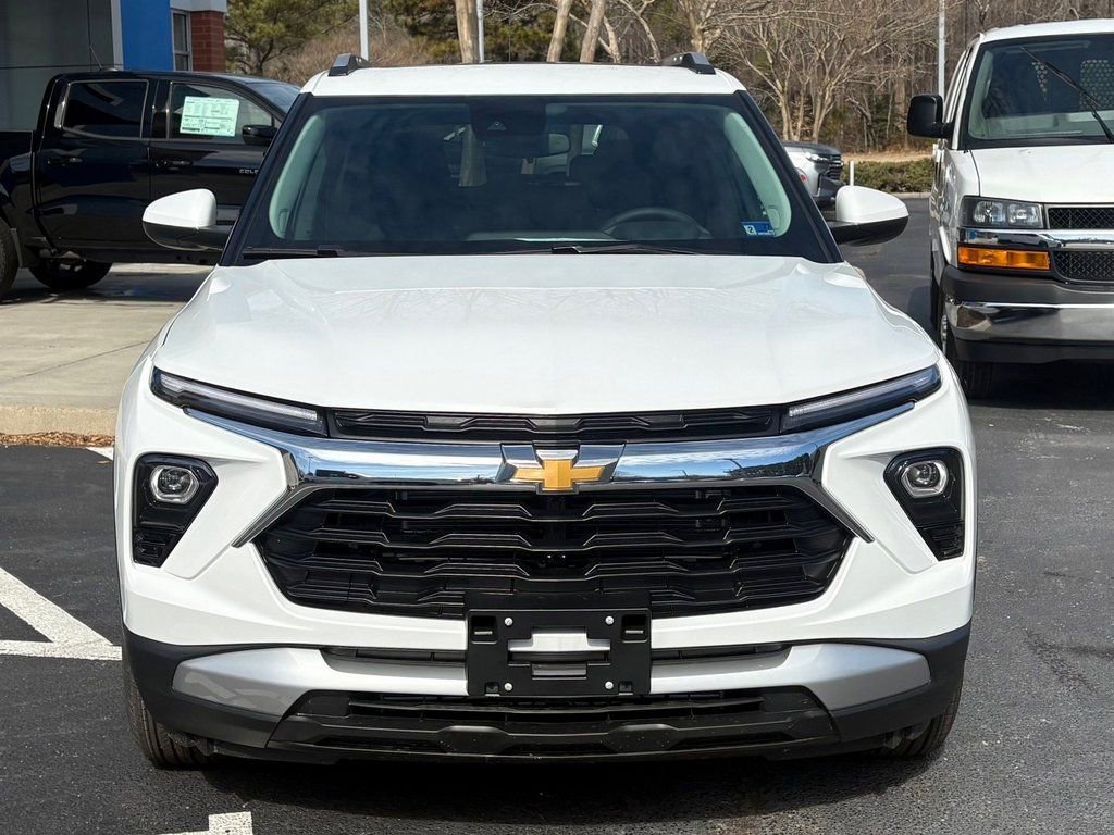 New 2026 Chevrolet TrailBlazer LT w/ LT Cold Weather Package FWD image 3
