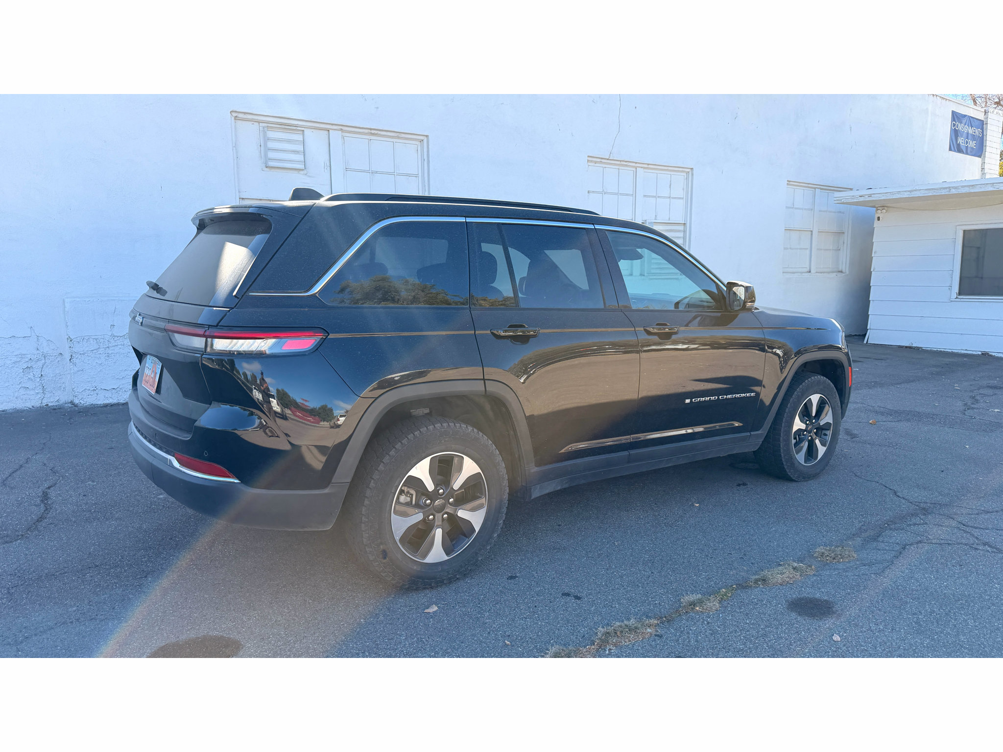 Used 2024 Jeep Grand Cherokee Limited 4xe AWD/4WD image 9