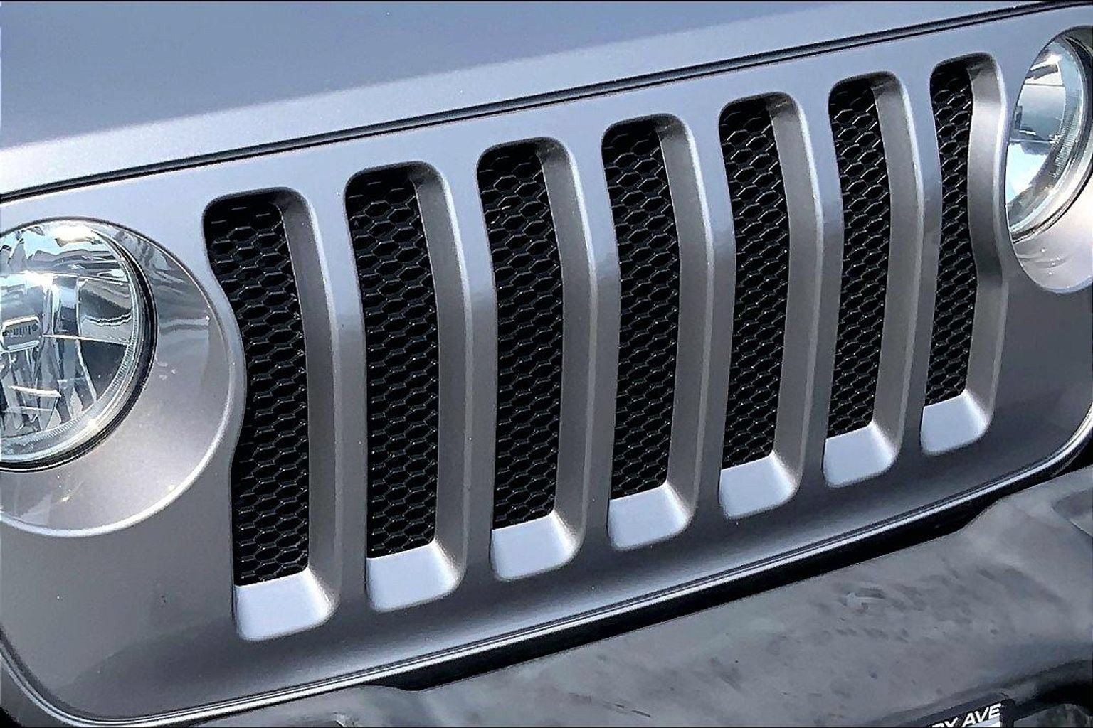 Used 2018 Jeep Wrangler Unlimited Sport S AWD/4WD image 28