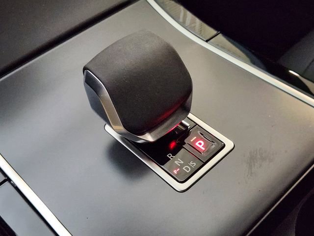 Used 2026 Land Rover Range Rover Evoque S image 19