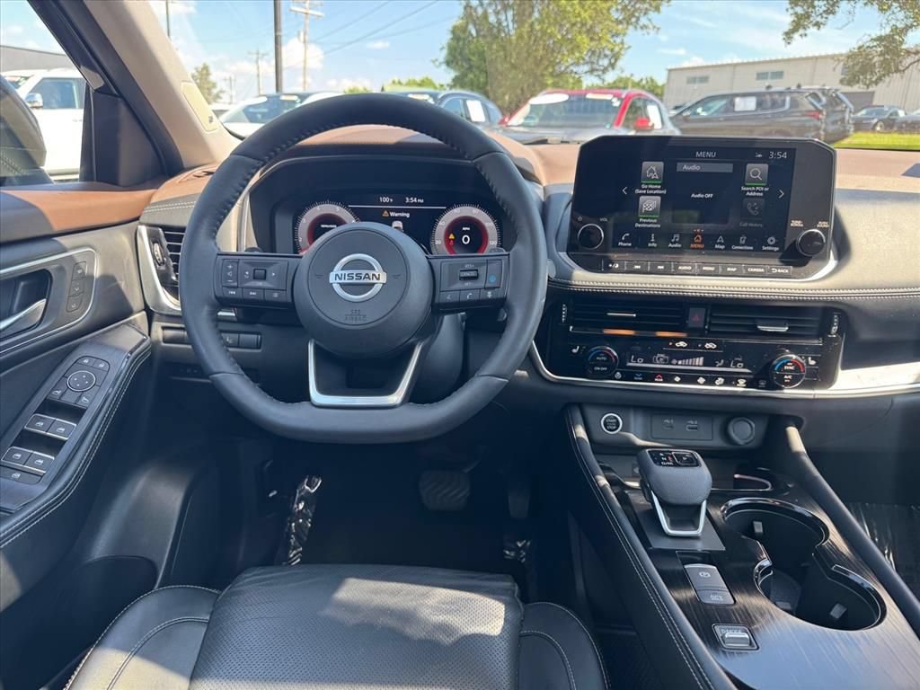 Certified 2021 Nissan Rogue Platinum FWD image 14