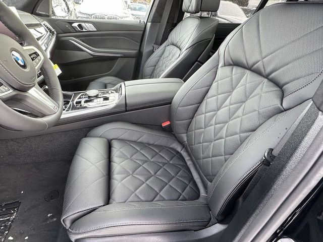 New 2026 BMW X7 xDrive40i w/ M Sport Package AWD/4WD image 14