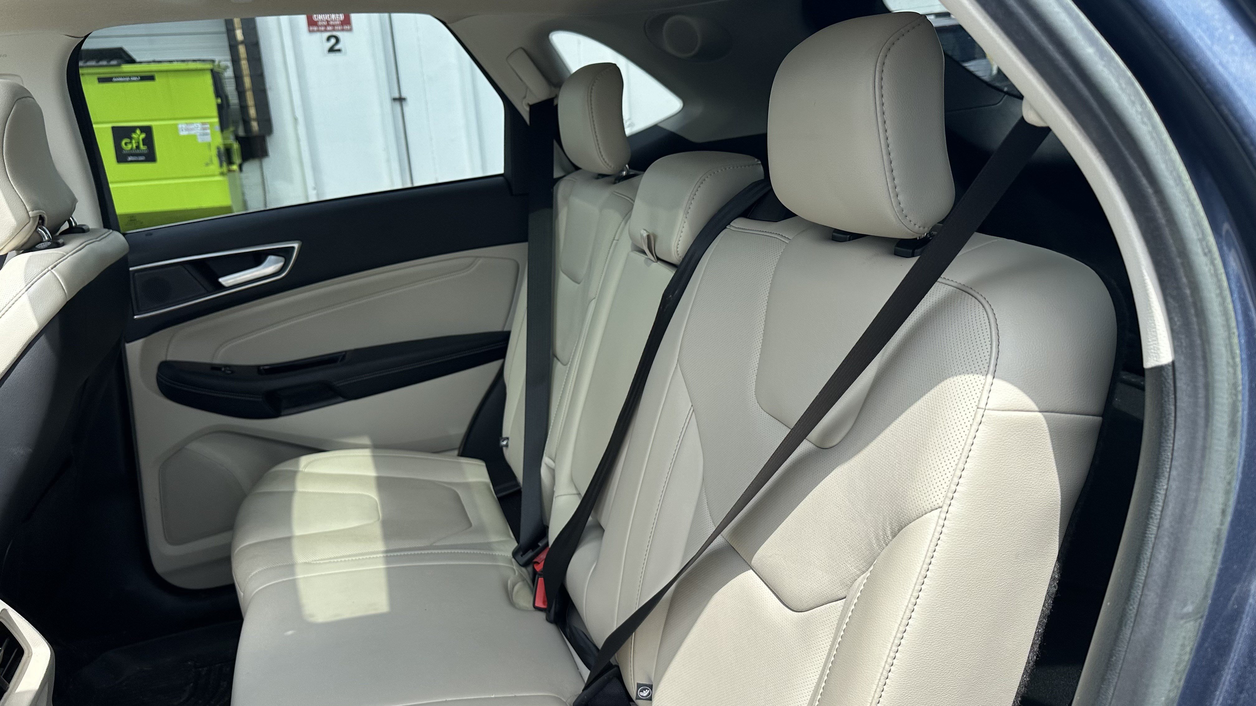 Used 2019 Ford Edge Titanium w/ Equipment Group 301A AWD/4WD image 33
