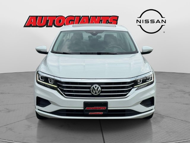 Used 2022 Volkswagen Passat 2.0T SE FWD image 10