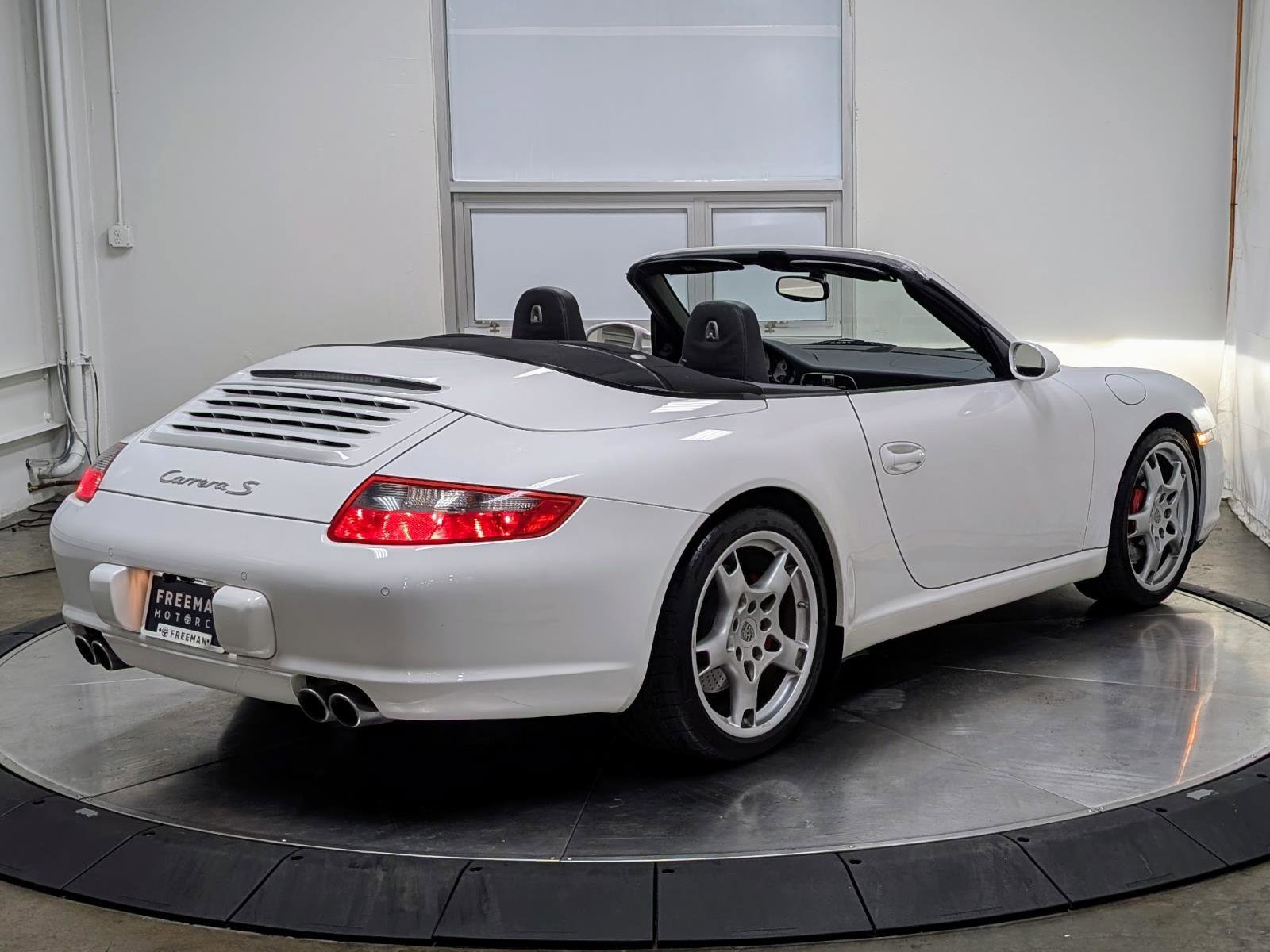 Used 2008 Porsche 911 Carrera S RWD image 8