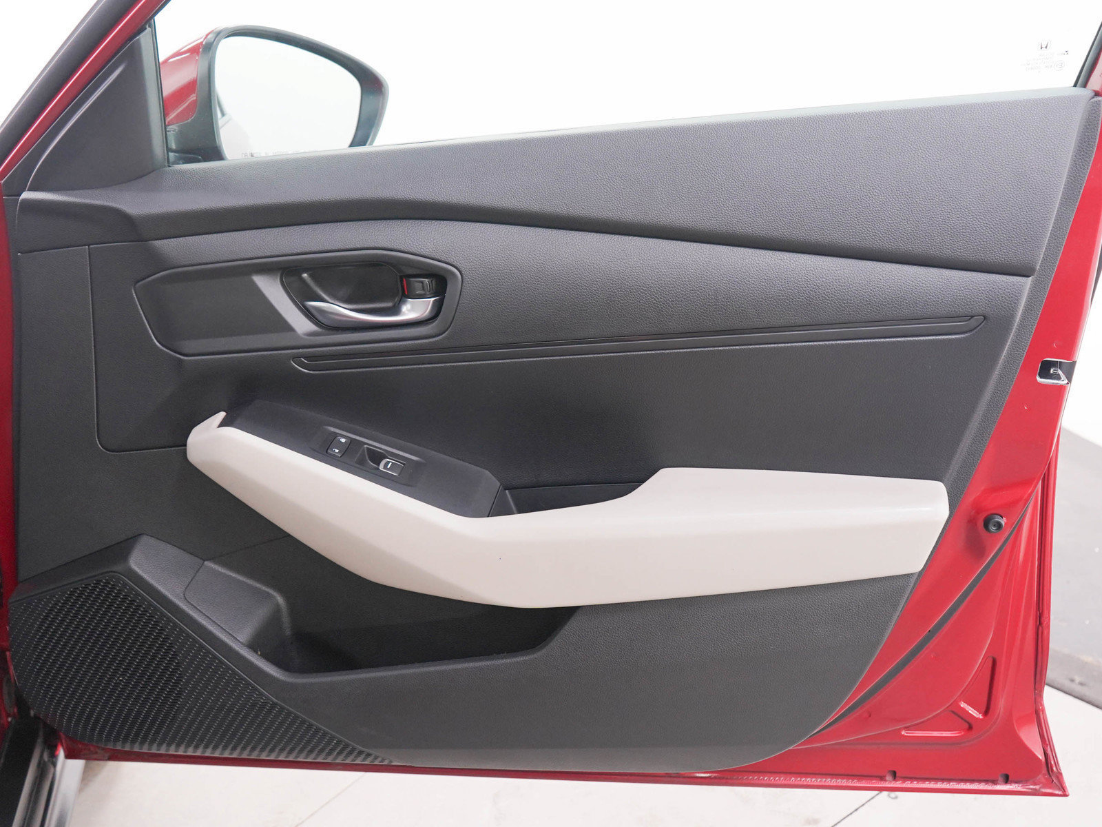 Used 2023 Honda Accord LX image 9