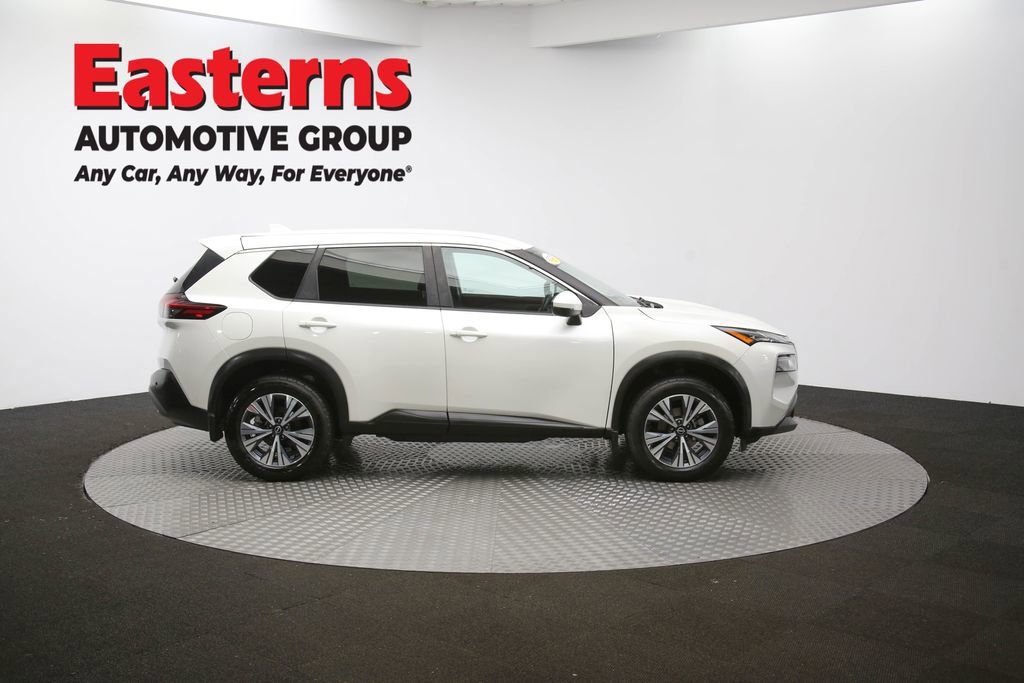 Used 2022 Nissan Rogue SV image 43