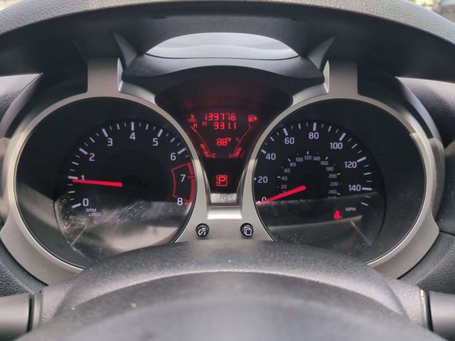 Used 2014 Nissan Juke SL FWD image 32