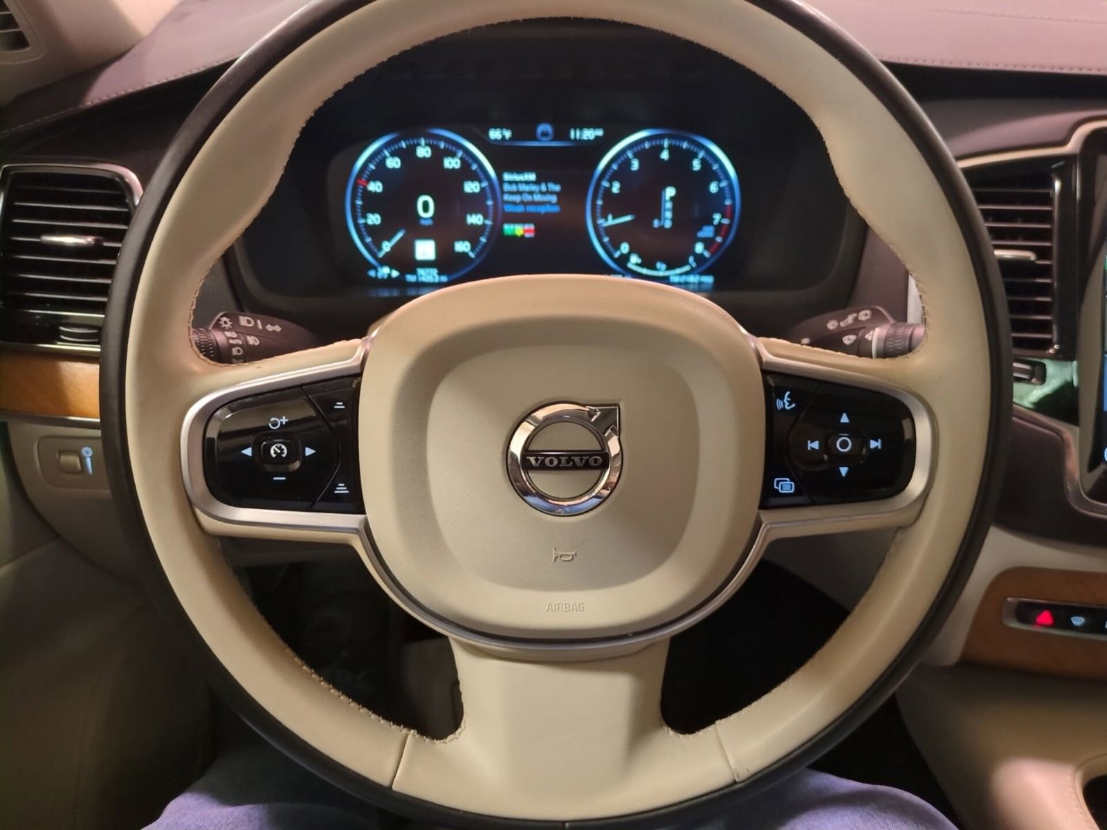 Used 2020 Volvo XC90 T6 Inscription w/ Protection Package Premier AWD/4WD image 21