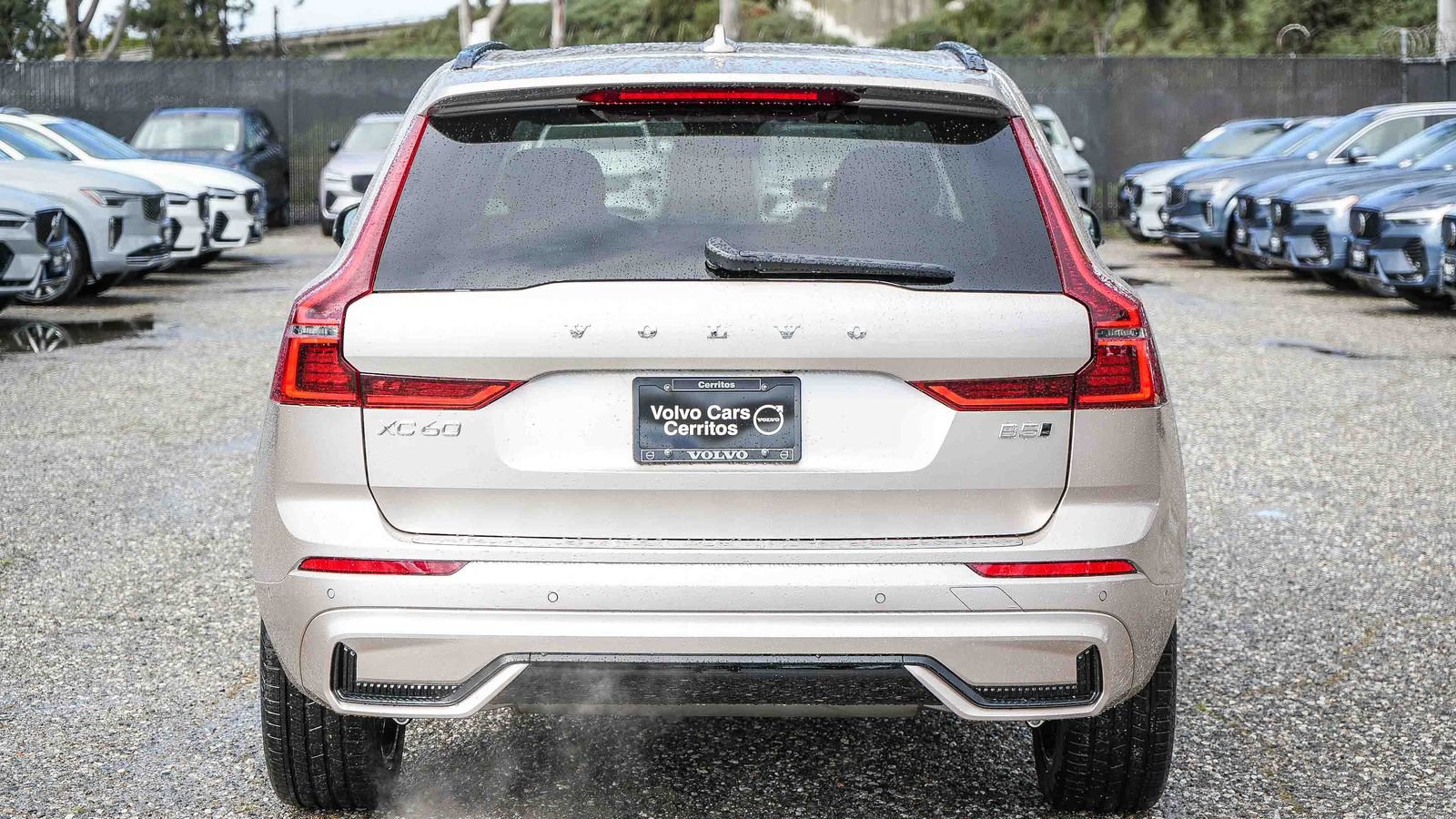 New 2026 Volvo XC60 B5 Plus w/ Protection Package Premier AWD/4WD image 7