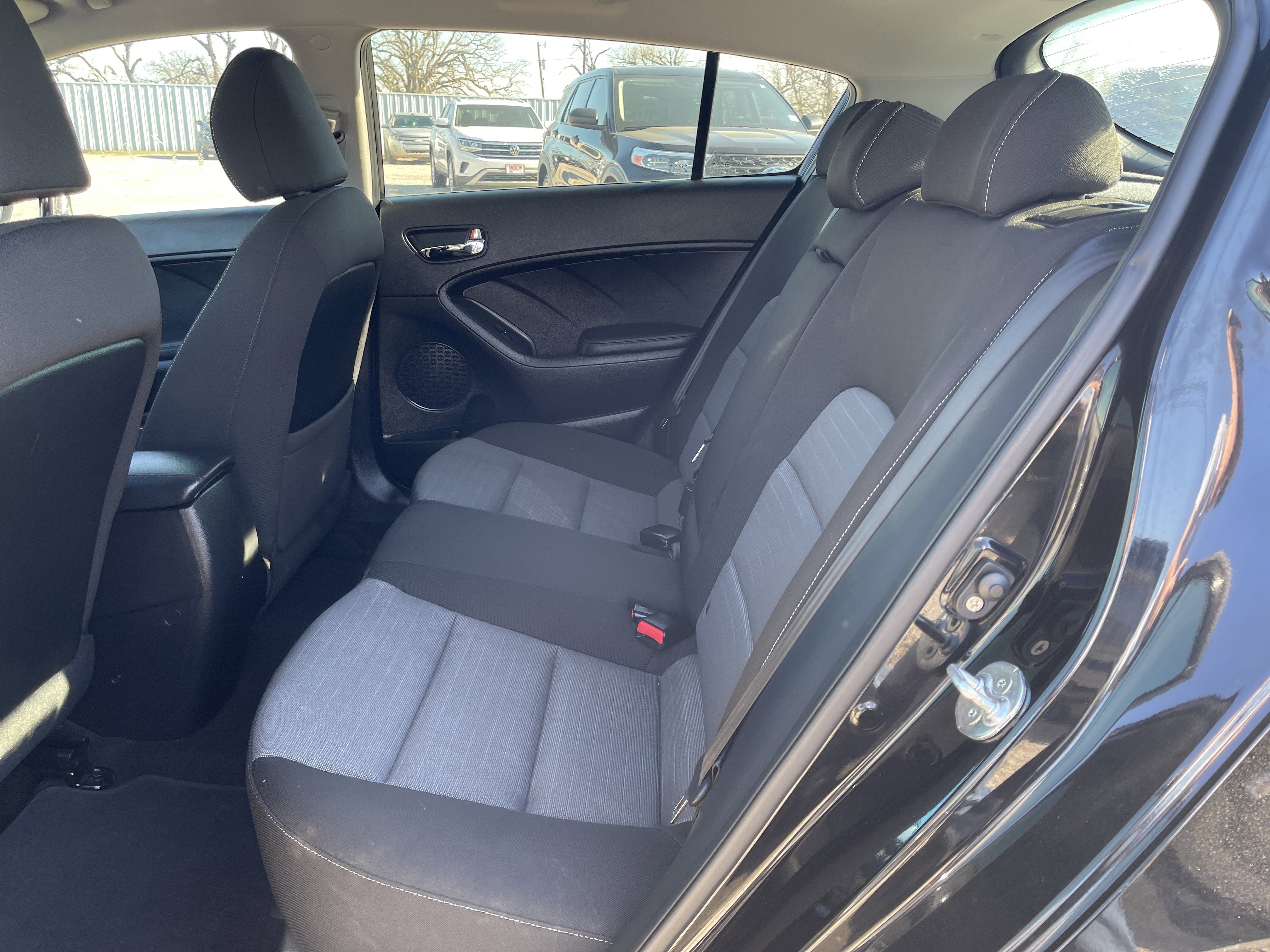 Used 2016 Kia Forte LX image 37