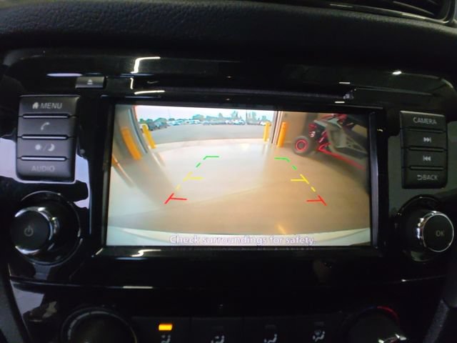 Used 2020 Nissan Rogue S AWD/4WD image 16