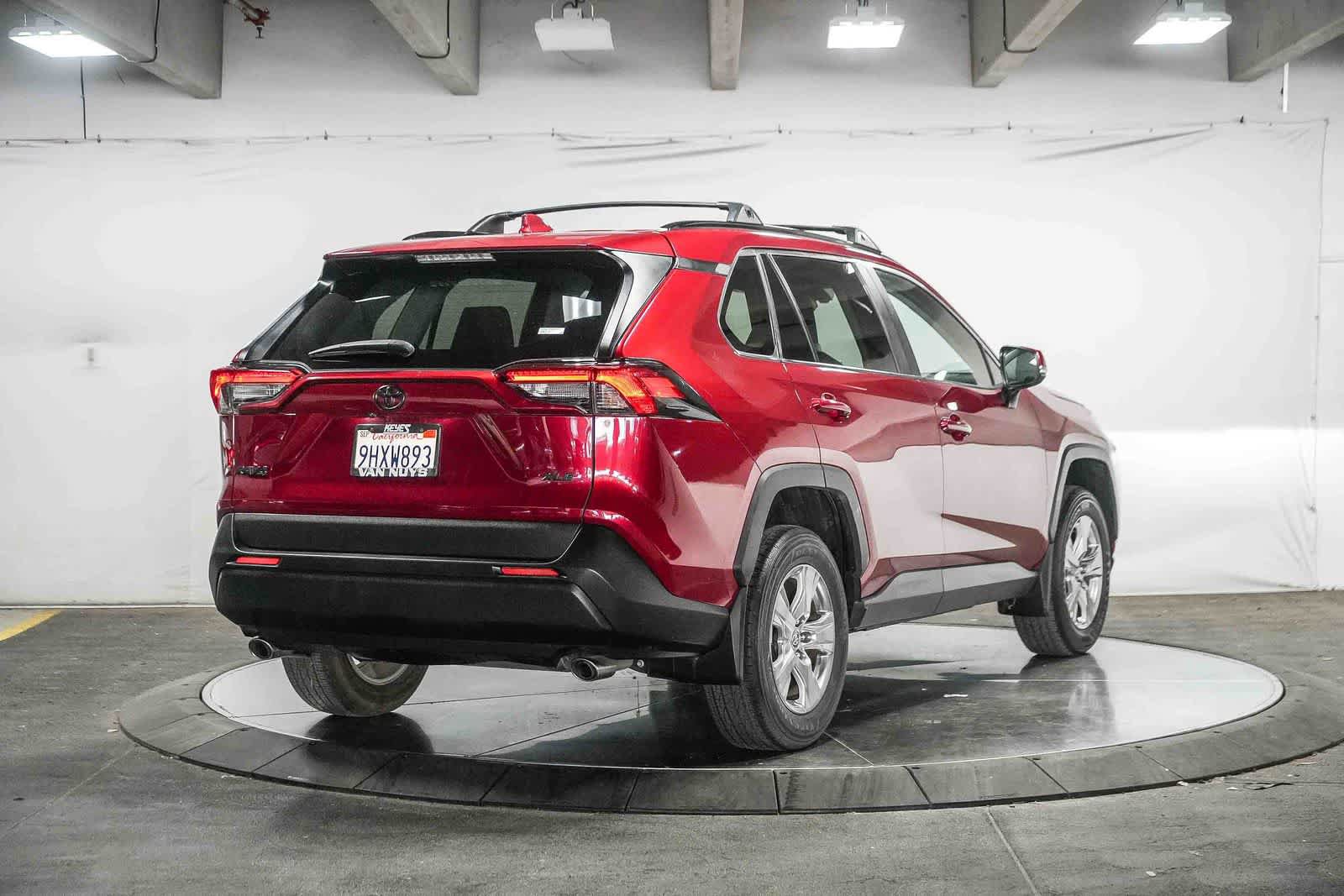 Certified 2023 Toyota RAV4 XLE w/ Convenience Package FWD image 6