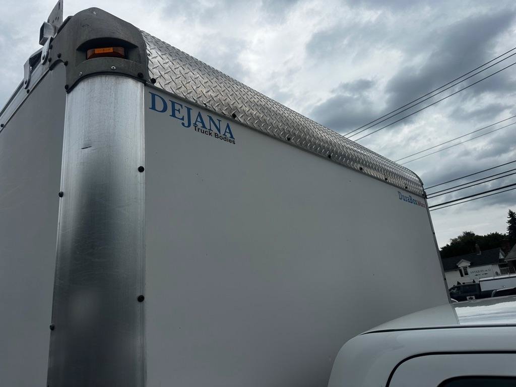 Used 2017 RAM 3500 2WD Regular Cab DRW image 8