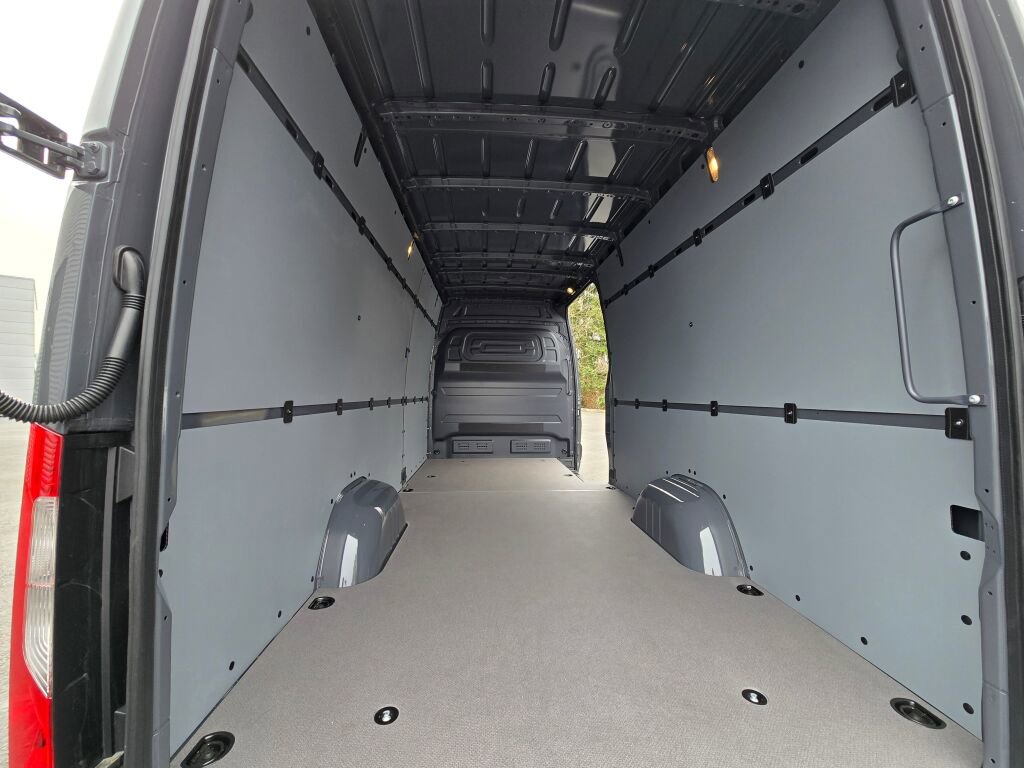 New 2025 Mercedes-Benz Sprinter 2500 image 16