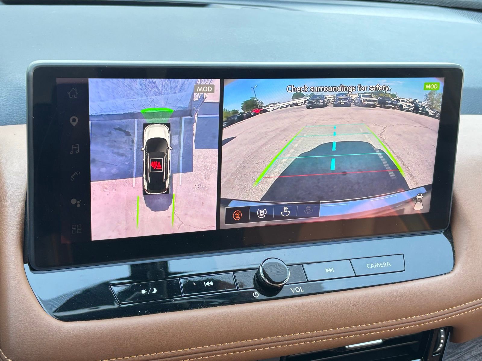 Used 2025 Nissan Rogue Platinum image 10