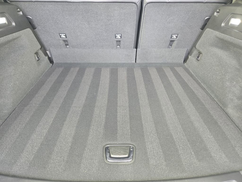 Used 2024 Cadillac Lyriq Luxury w/ LPO, Floor Liner Package image 35