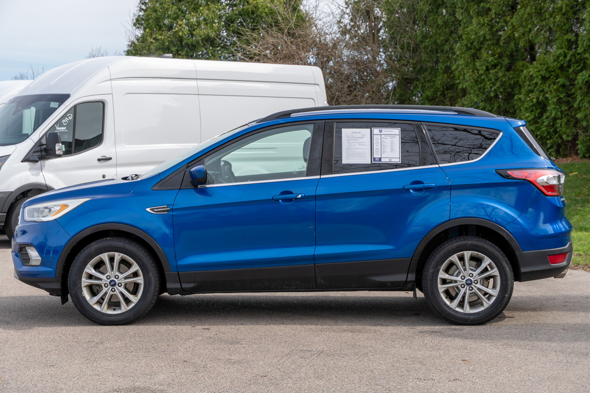 Used 2017 Ford Escape SE w/ Equipment Group 201A image 8