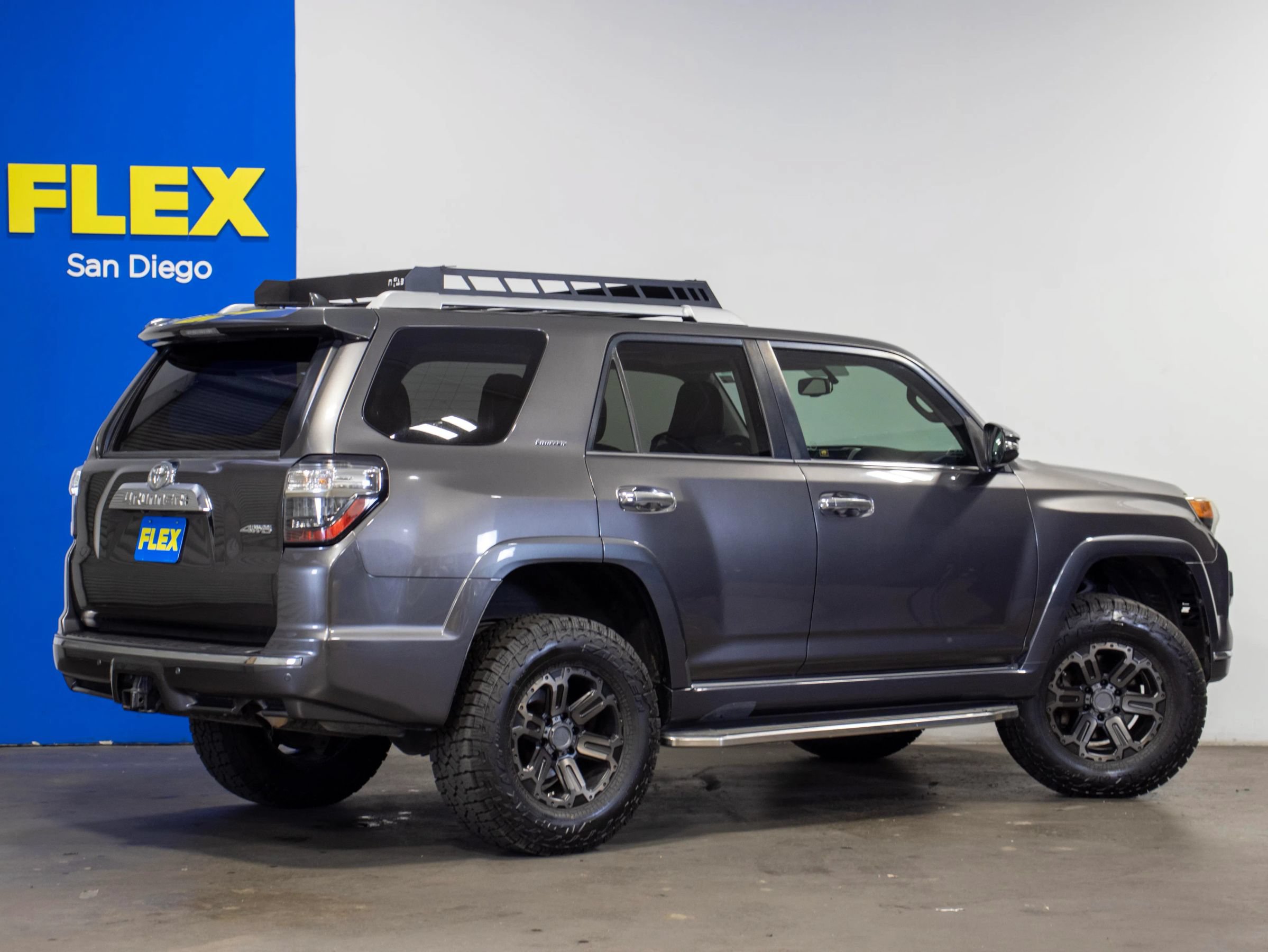 Used 2014 Toyota 4Runner Limited AWD/4WD image 5