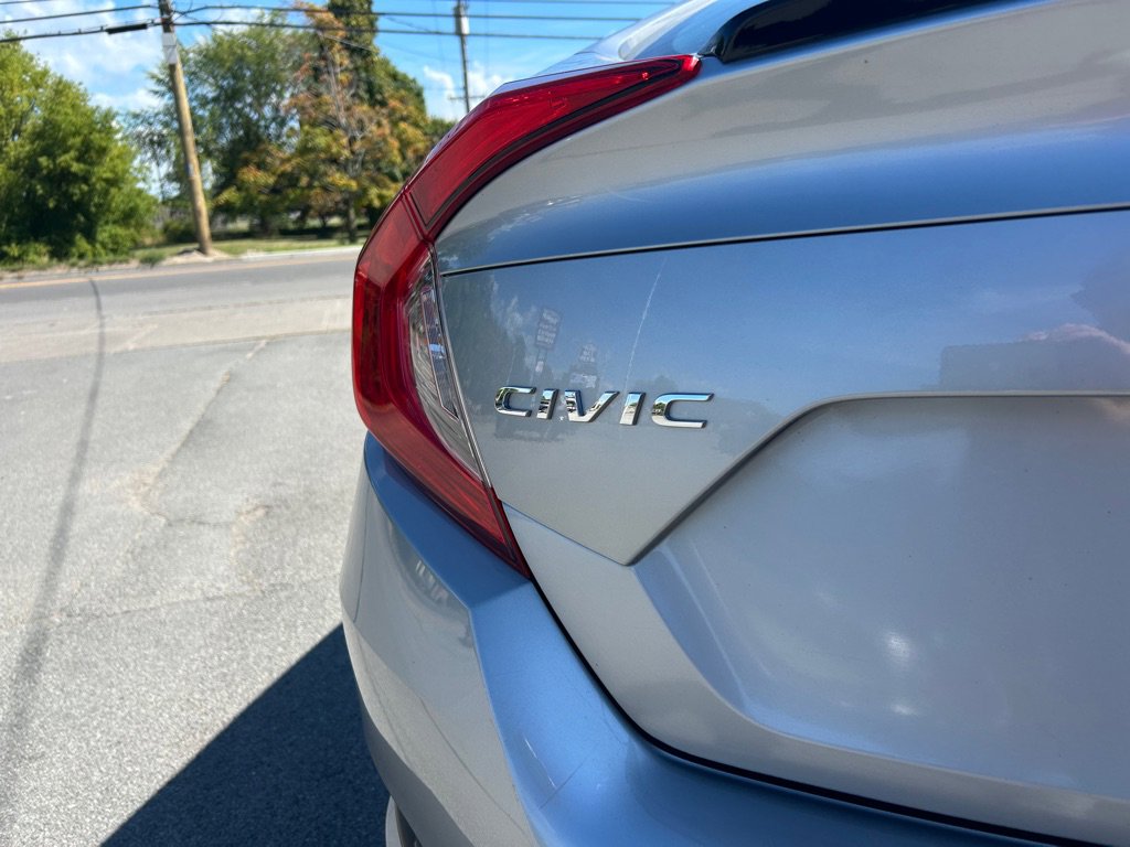 Used 2020 Honda Civic Sport image 12